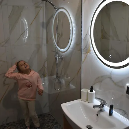 Ξενοδοχείο Sarai 3*
